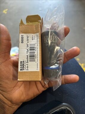Klein Tools 3/4" x 9/16" 2-in-1 Drive Socket (Black)